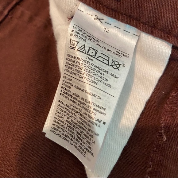 Old Navy Boys Shorts - Picture 8 of 8